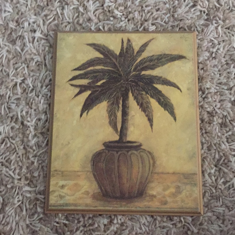 Potted palm plaque.